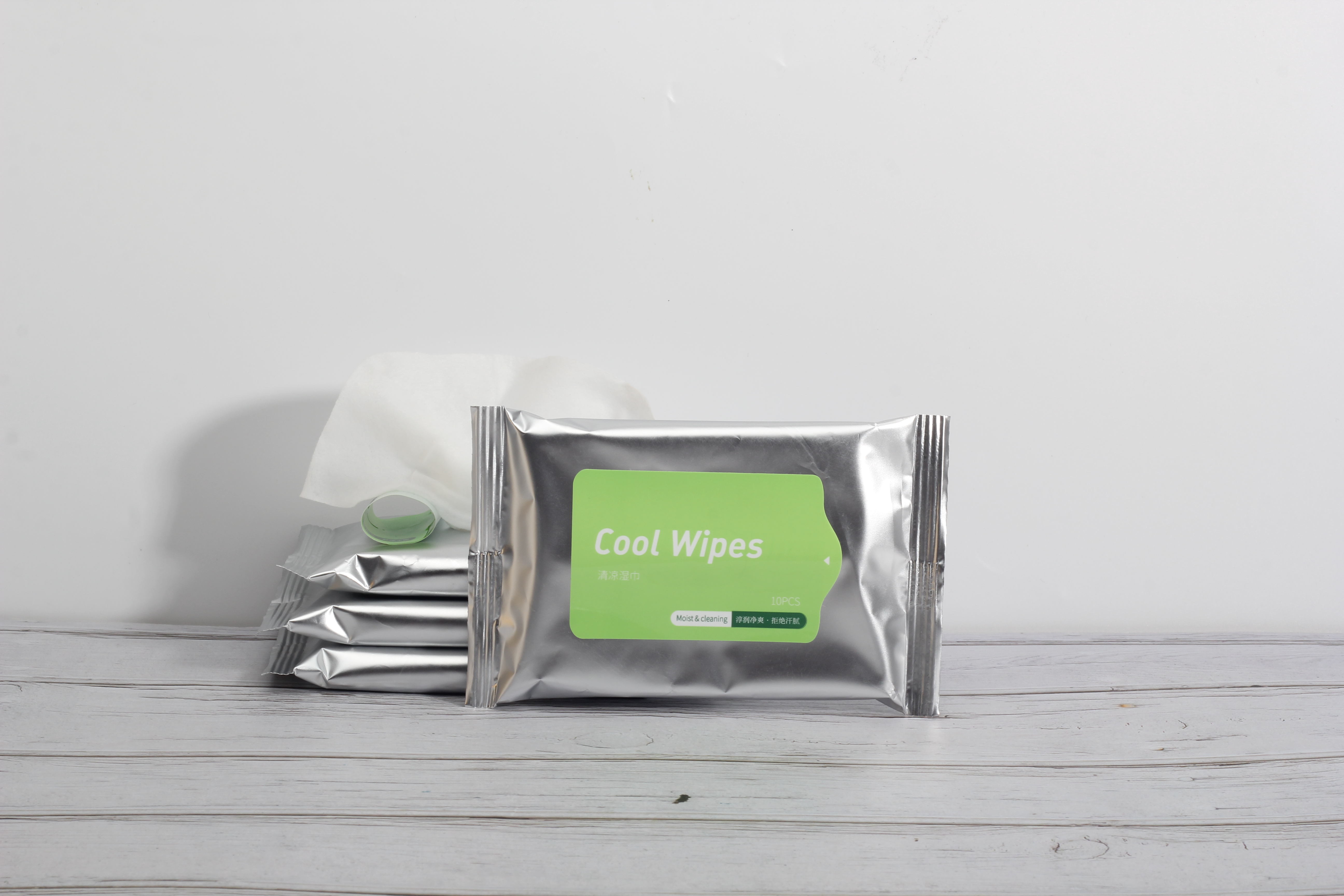 Cool Wet Wipes Face Cleaning Refresh Wipes Natural Spunlace Nonwoven Fabric Wipes