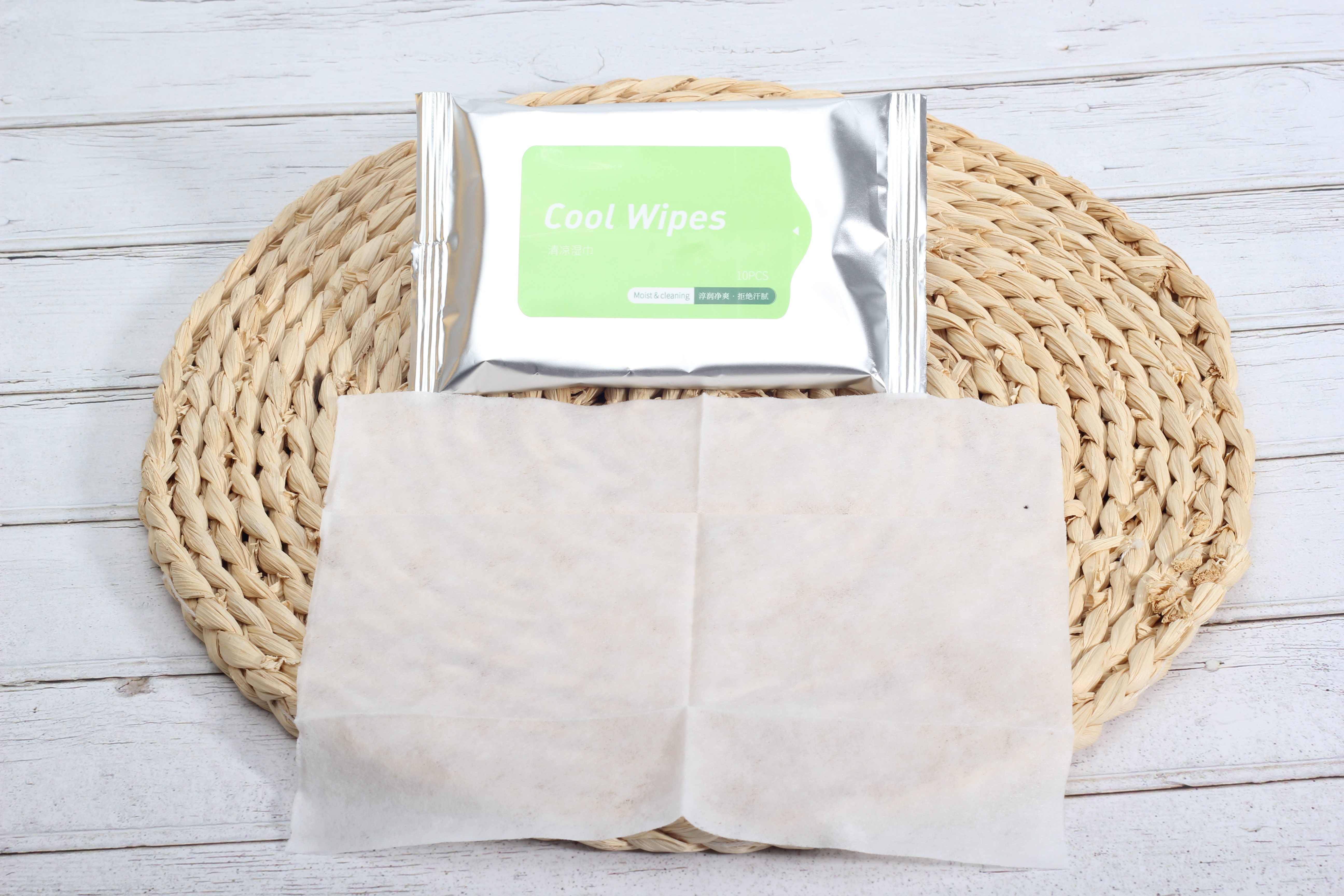 Cool Wet Wipes Face Cleaning Refresh Wipes Natural Spunlace Nonwoven Fabric Wipes