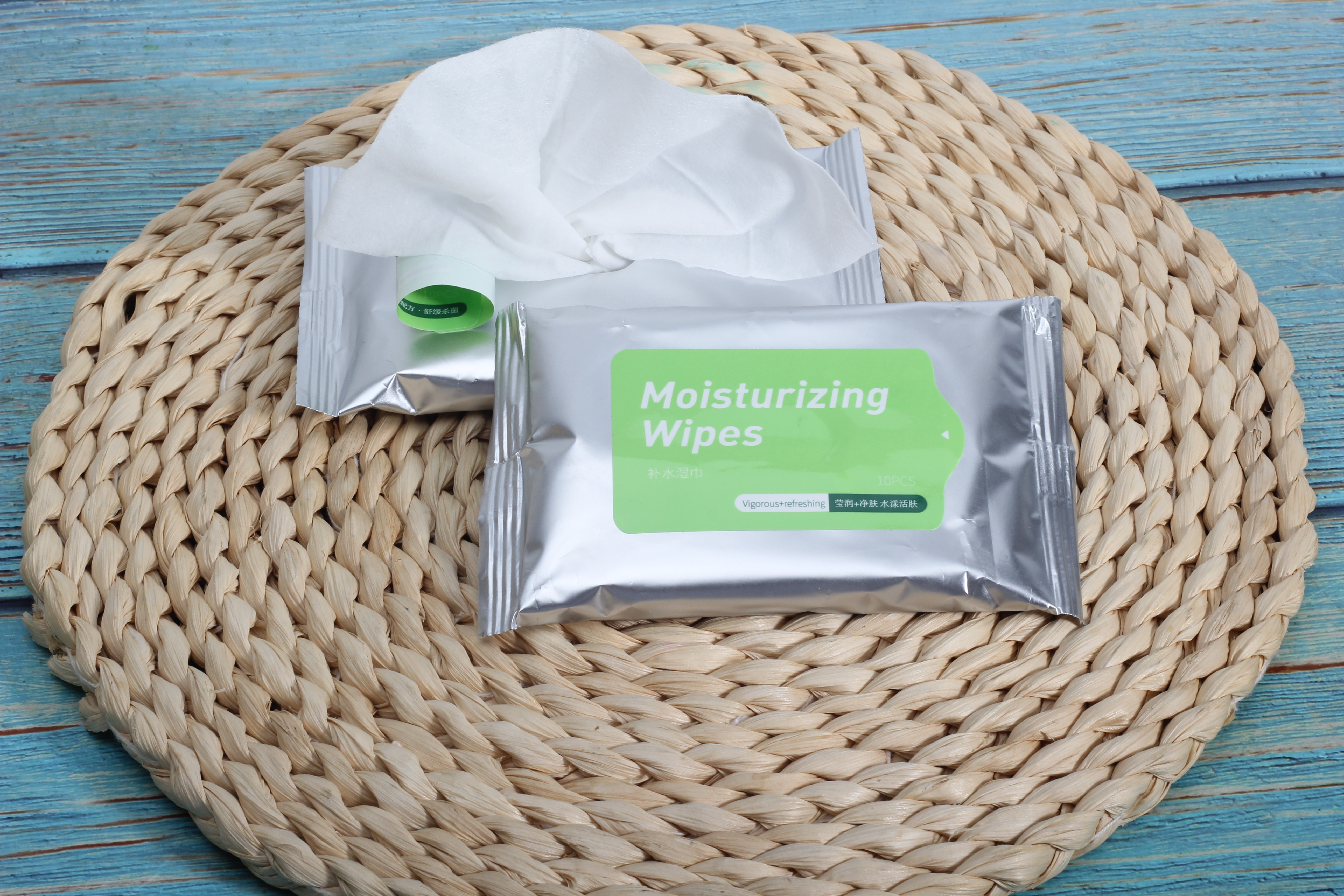 Premium Wet Tissue: Convenient and Effective Anti-Bacterial Protection